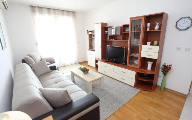 Deluxe Beach Apartments Renata