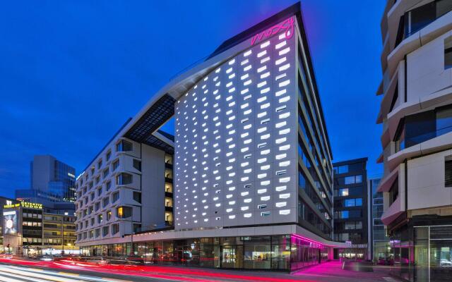 Moxy Frankfurt City Center