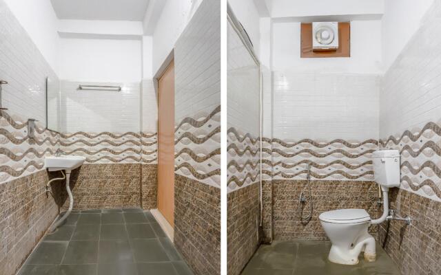OYO CHN1632 Annai Arul Residency
