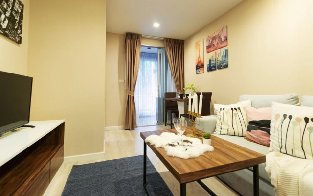 Near BK University Quiet Condo in Rama4 bkb141
