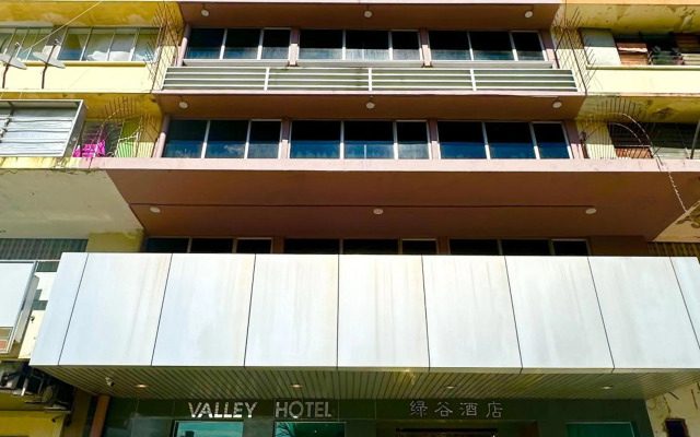 Valley Hotel