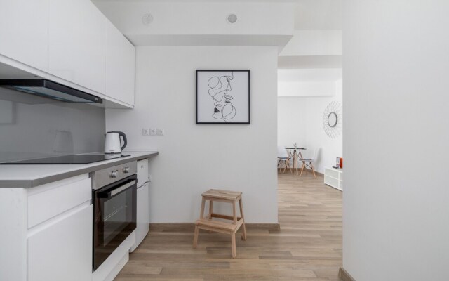 Studio Rynek Dębnicki by Renters