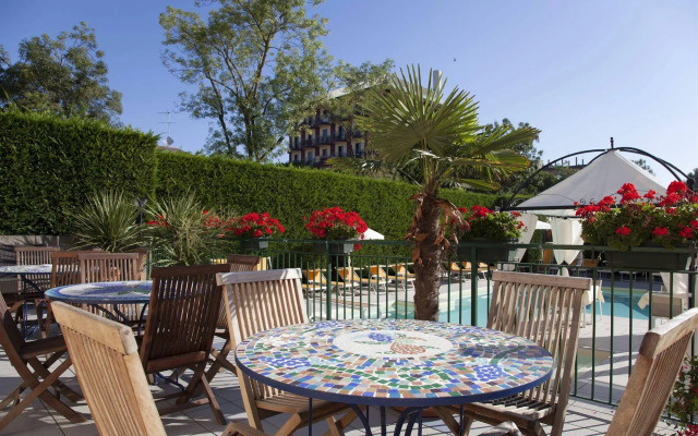 Ute Hotel