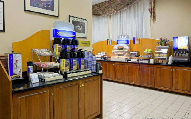 Best Western Plus Wilkes Barre-Scranton Airport Hotel