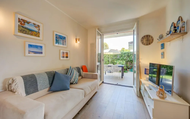 La Casa Accanto With Shared Pool