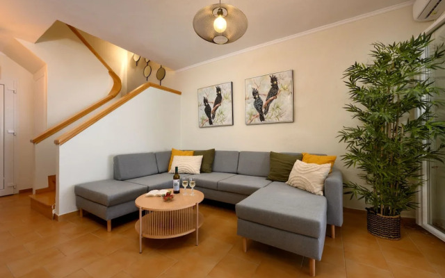 Seaduced Beachfront Villa by Corfuescape