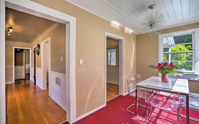 \sun-dappled Retreat: Walk to Restaurants!