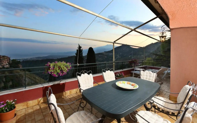 Terrazza Sull'Etna Holidays Apartment