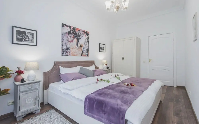 GM Apartment Spiridonovka