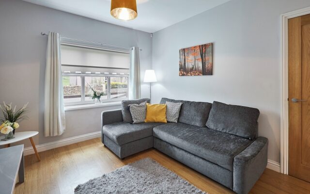 Host Stay Britton Hall Bungalow