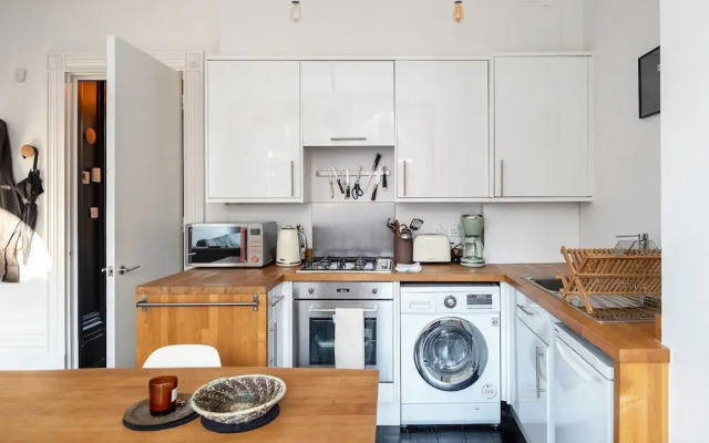 Stylish 1 Bedroom With a Private Garden