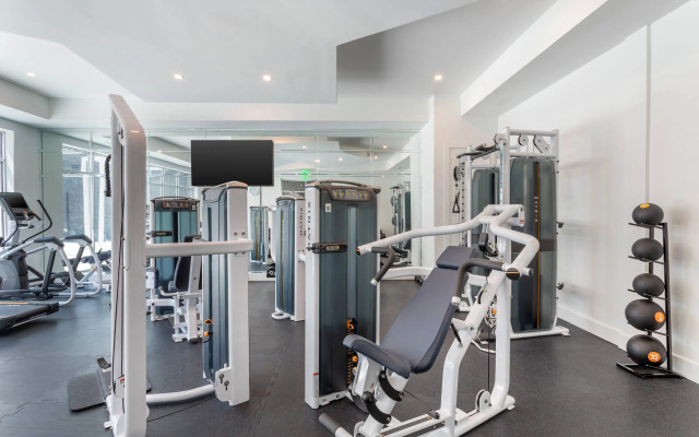 Cambria Hotel Waco Univ Riverfront