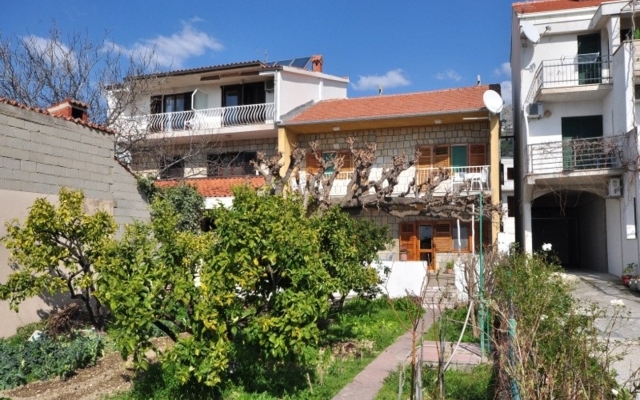 Holiday house Zeljka - 60 m from sea: Podstrana, Riviera Split