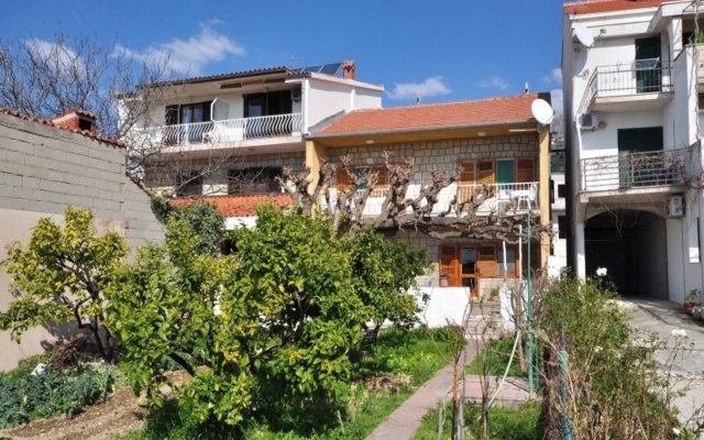 Holiday house Zeljka - 60 m from sea: Podstrana. Riviera Split