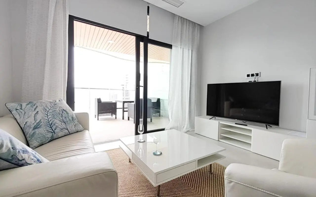SUNSET WAVES sea & sky apartment
