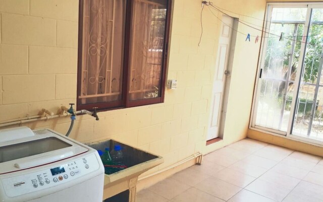 Spacious Apartment near Mall