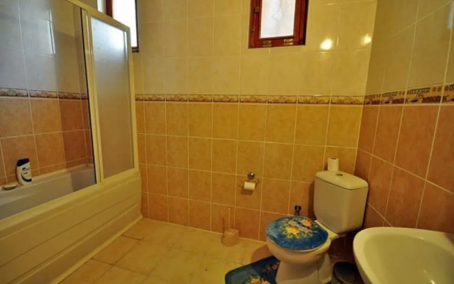 Tokmak Guest House