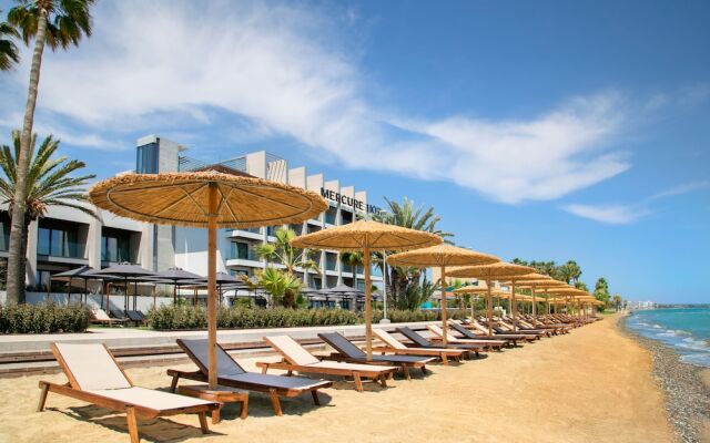 Mercure Larnaca Beach Resort