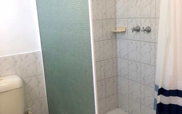 OCEANS 5 Holiday or Business Apartment