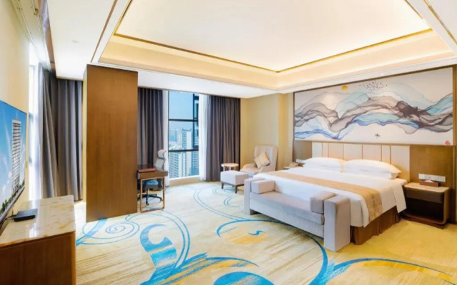 Venus Royal Hotel (Nanning High-speed East Railway Station)