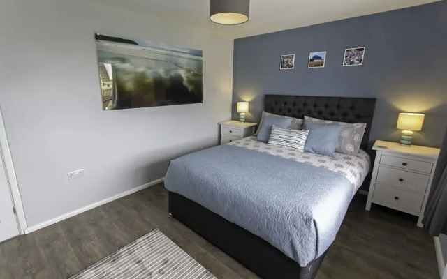 Sandbanks Sleeps 4 Beach Pass & 1 Dog