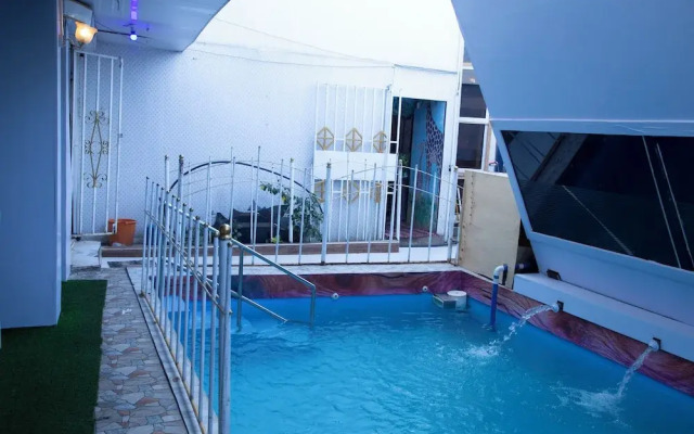 Afrikando Royal Castle
