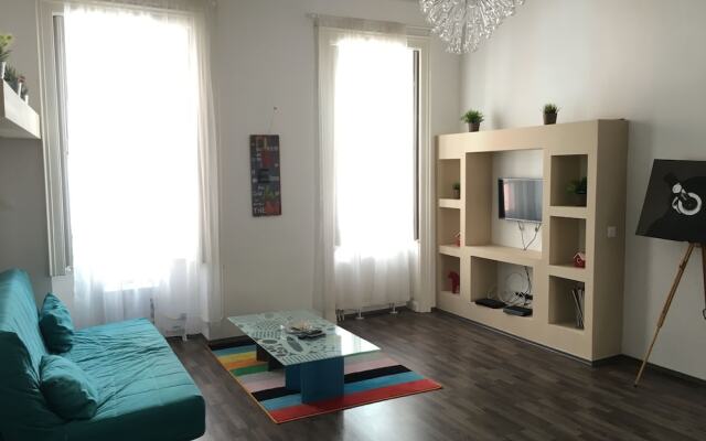 Budget Apartment by Hi5 - Király 99.