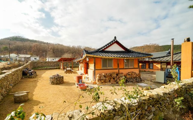Ganghwa Once Upon A Time Golden Grass Pension