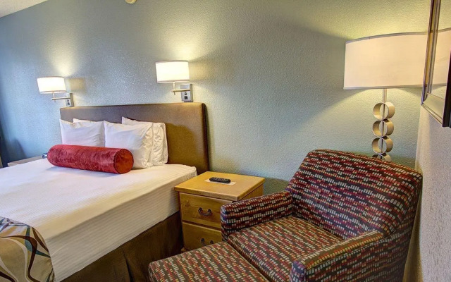Super 8 by Wyndham Florence OR