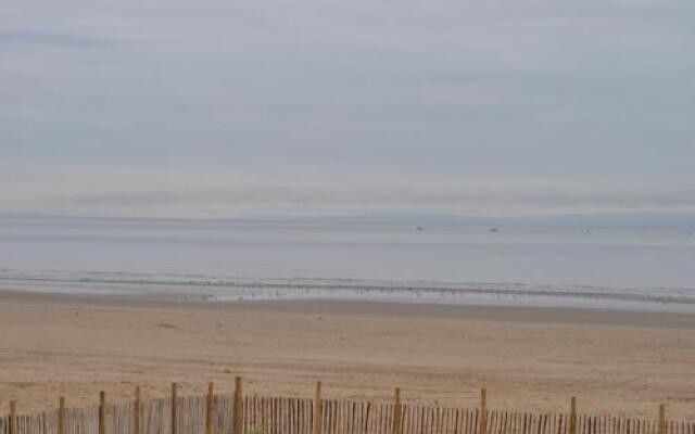 Swansea Bay Hotel
