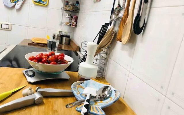 Lovely 2-bed Apartment in Giardini Naxos