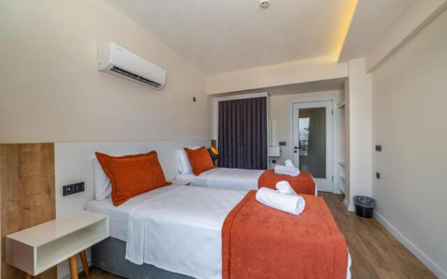 Ece Marina Suites