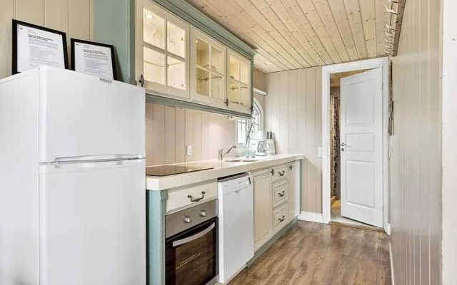 6 Person Holiday Park Home in Otterup