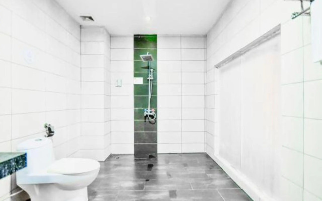 Foshan Yuejun Holiday Hotel