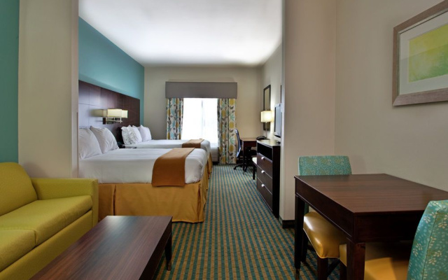 Holiday Inn Express And Suites Picayune