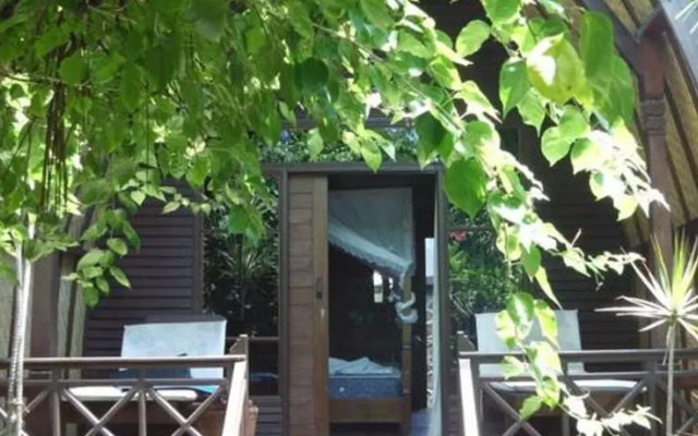 Tanah Qita Bungalows