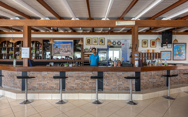 Mammis Beach Hotel