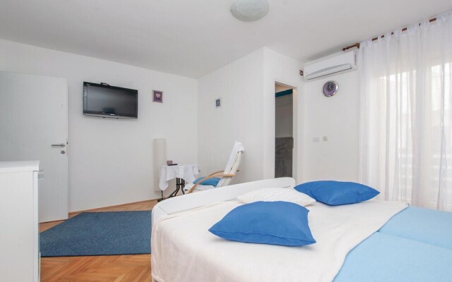 Beautiful Home in Vodice With Wifi and 3 Bedrooms