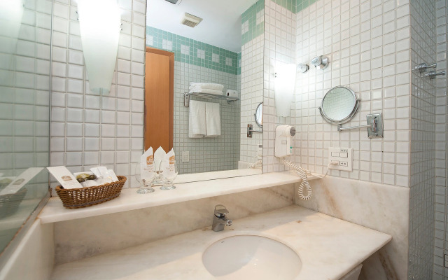 Augusto's Rio Copa Hotel