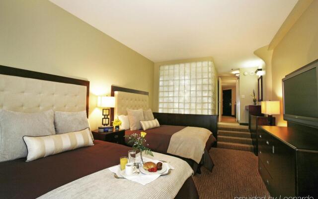 Atheneum Suite Hotel