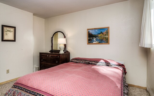 Secluded South Lake Tahoe Home by RedAwning