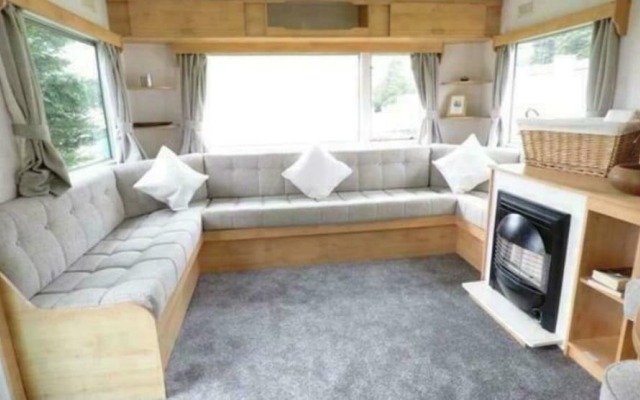 Lovely 2-bed Holiday Home in Clacton-on-sea