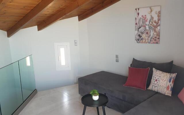 Zefyros Suite , Seafront retreat !