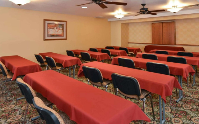 Red Lion Inn & Suites Phoenix/Tempe - Asu