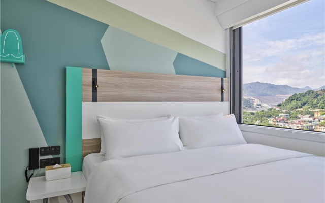 Tru by Hilton Hoa Binh City Centre – Guest Rooms – Hoa Binh
