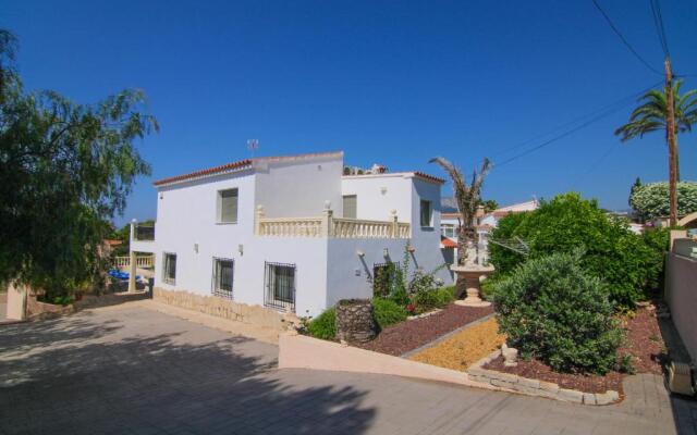 Villa con piscina privada - Carrió 0607