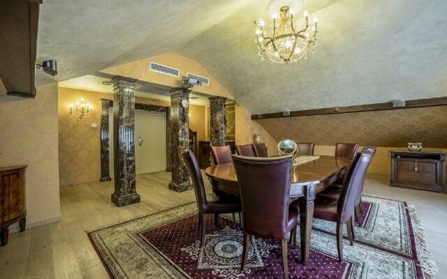 IMPERIAL Hotel & Restaurant