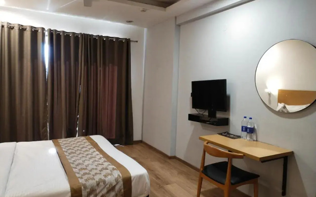 Saltstayz Express – Medicity (Near Medanta Hospital)