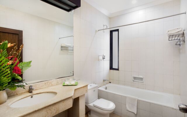 RedDoorz @ Legian Street 3