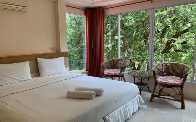 Magic House Hostel